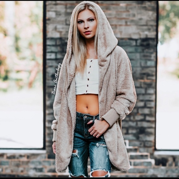 🌺 *SOLD OUT* Coat /Jacket Hoodie Fits Most - Picture 3 of 4